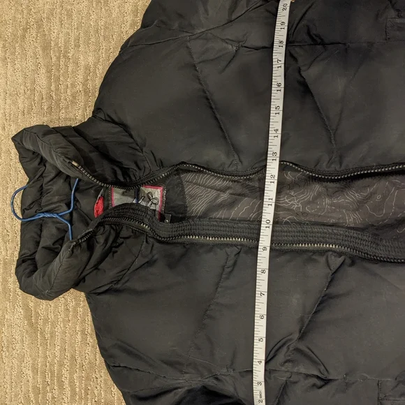 TNA Puffer Jacket - Picture 5 of 6